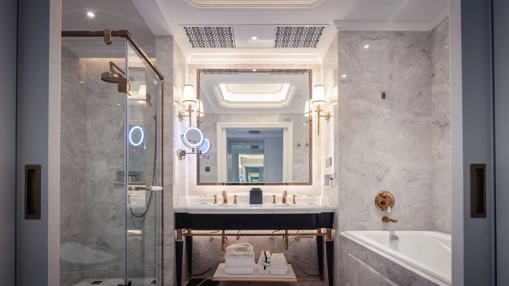Luxuriöse Hotelausstattung im Velquessianroyalvault