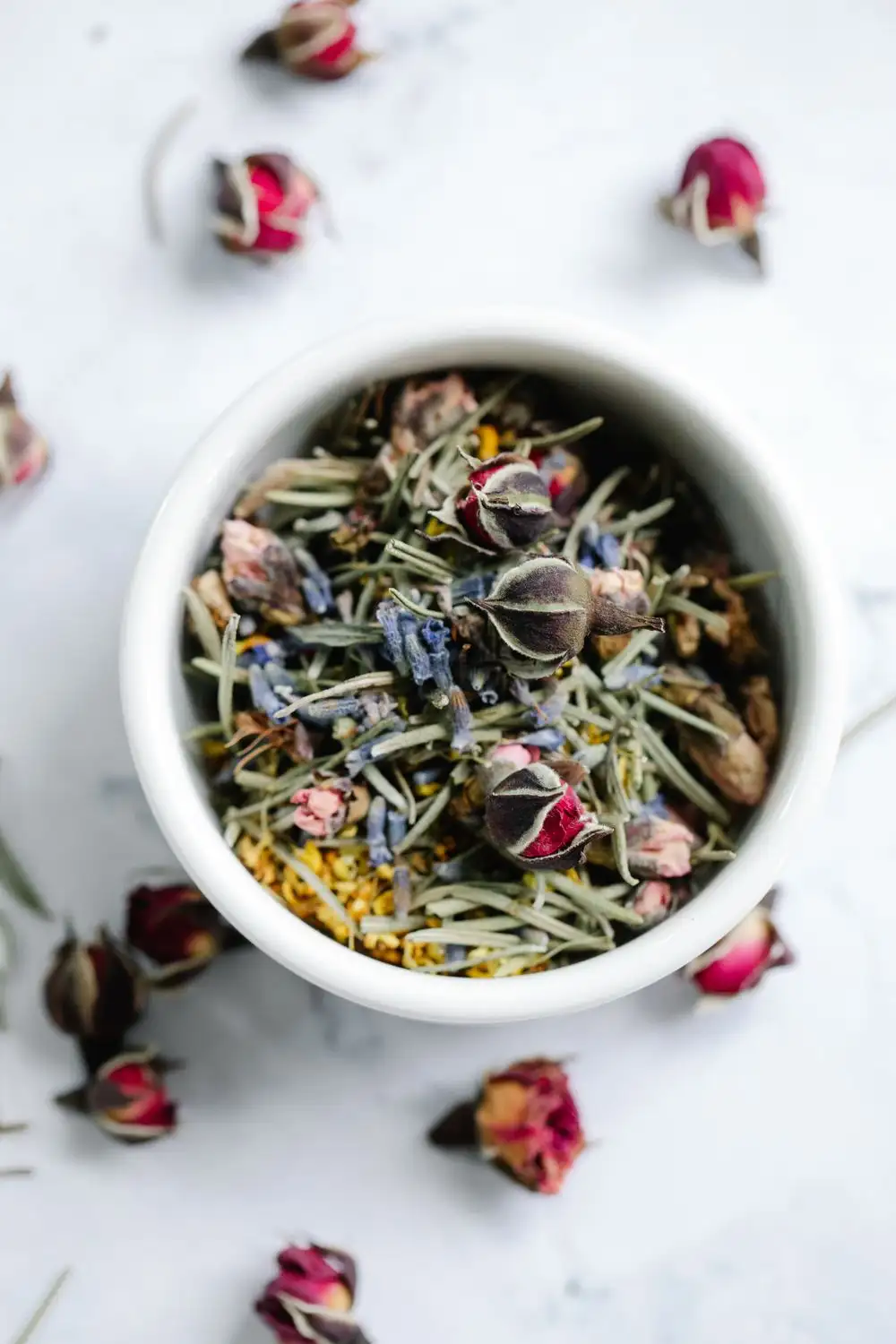 Handwerkliche Zubereitung von botanischen Elixieren